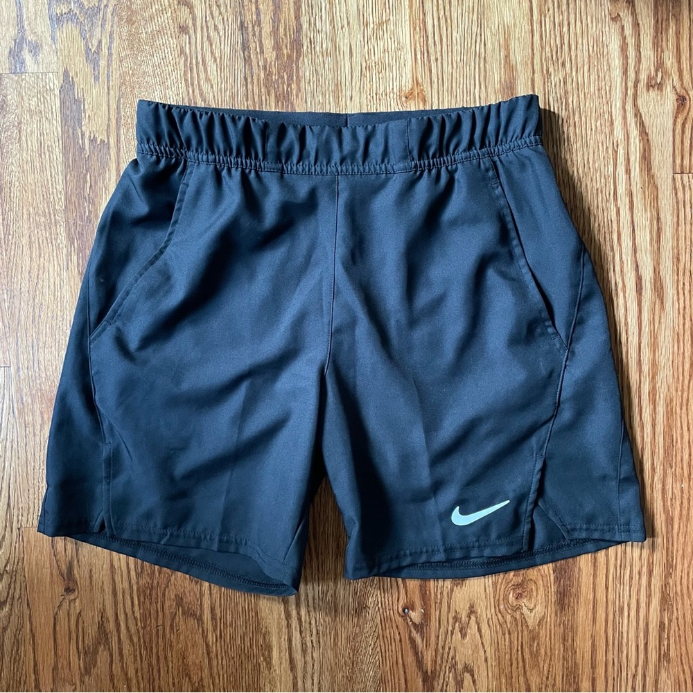 Nike Victory Tennis Shorts 7” Sz Small NWOT